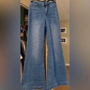 flare bottom jeans